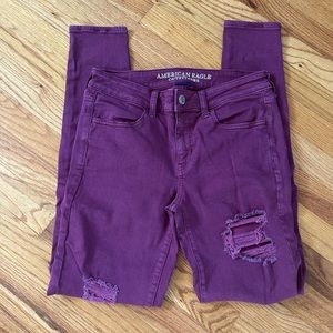 6/$30 🛍  American Eagle Outfitters Distressed Jeggings.